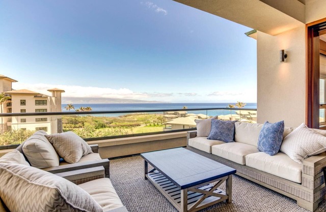 K B M Resorts: Molokai At Montage Kapalua Bay, Ocean View, 3 Bedrooms Penthouse, Steps to Beach and Kapalua Bay, Includes Rental Car!
