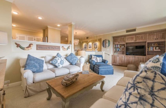 Kaanapali Royal H-302 - Remodeled - Ocean Views - Free Fun!