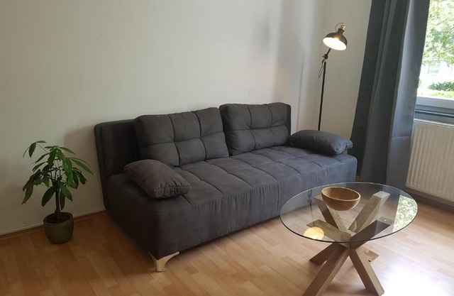 Kaffeevollautomat und Netflix in der Fußgängerzone