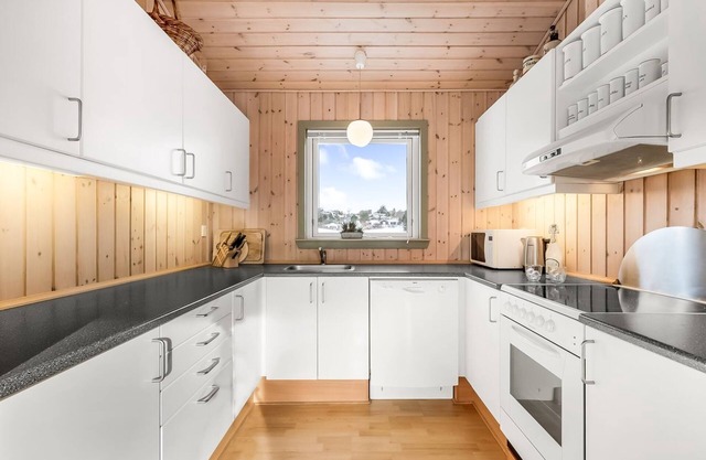 "Kai" - 500m to the fjord by Interhome