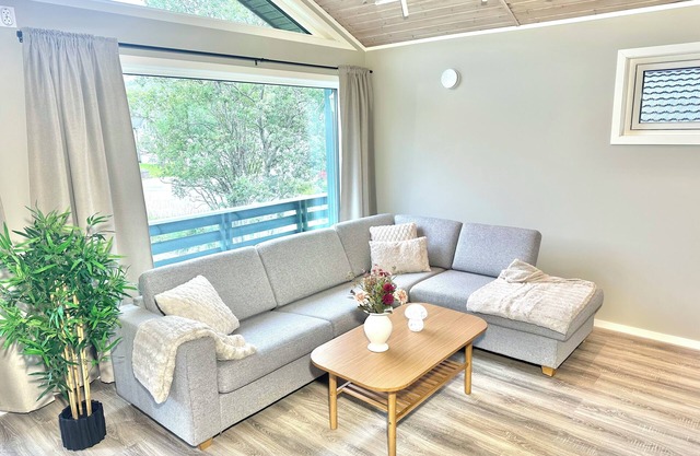 Kaldfjord Aurora Apartments New top floor. Free parking. Close to nature.