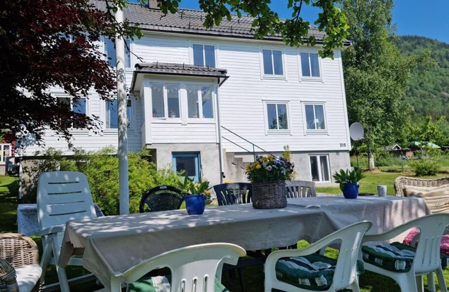 Kavli gjestehus - Isfjorden.