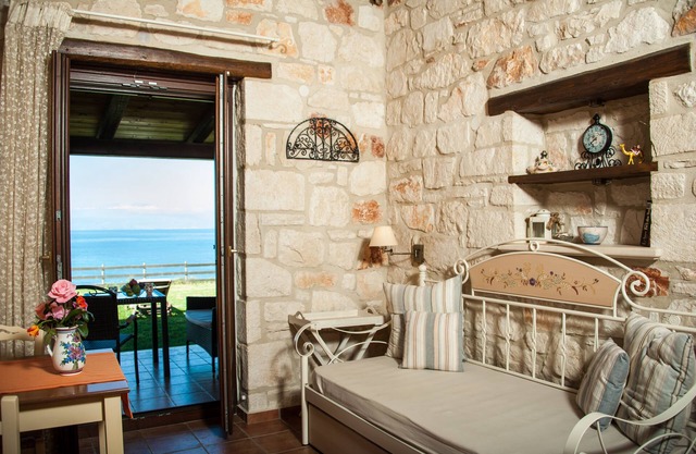 Kavos Psarou Villas