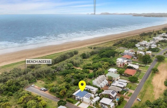 Kean Street Hideaway - Beachfront Property