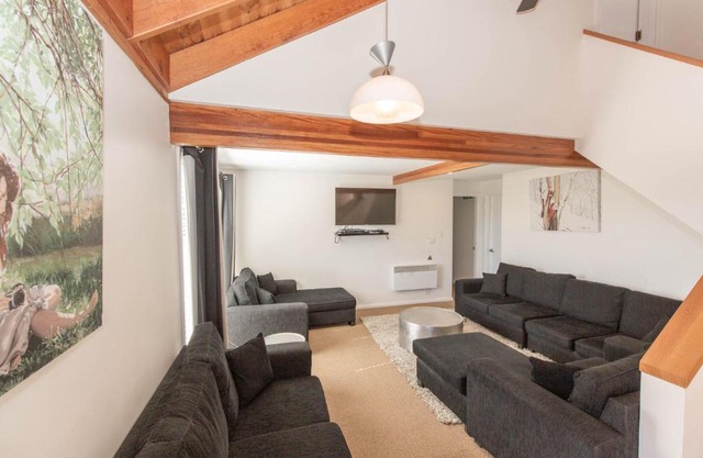 Kestrels Rest 116 Gippsland Street