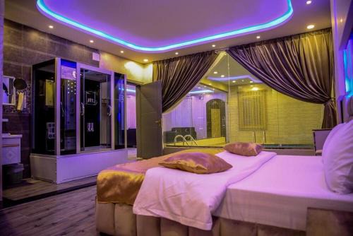 Kinda Resort Luxury Villas