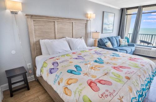 King Bed, Studio Oceanfront, Indoor Heated Pools!