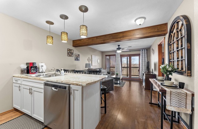 KING BEDS!~Hiding Place~WALK IN UNIT~BOAT PARKING🎡1 Mile from SDC🎢Free WIFI