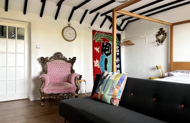 King of Hearts & Ace of Clubs Family Space