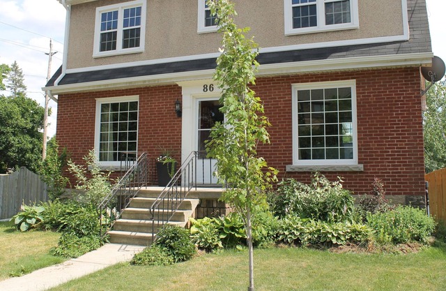 King's Court Rental Home: Your home away from home close to McMaster University