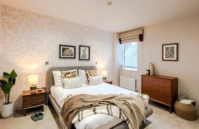 King's Cross | 1 Bedroom Apartment (Balcony)