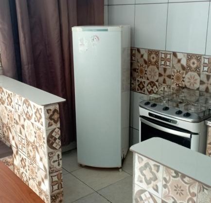 Kitnet 1 mobiliada, quarto, banheiro, cozinha americana