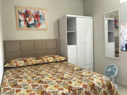 Kitnet207 centro, com linda vista janela, tv smart