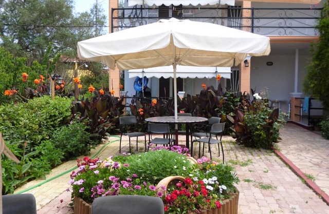 Kostas Apartments & studios