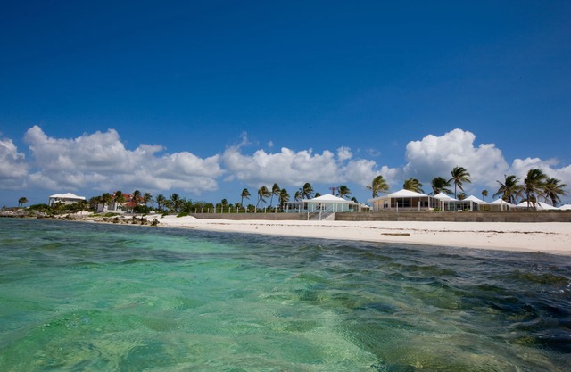 Kozy Kai - Sealodge 17 - Romantic Beachfront cottage by Cayman Villas!
