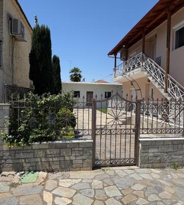 Krithia Apartment with Garden