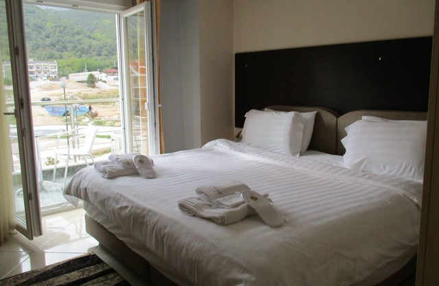 Kyknos De Luxe Hotel