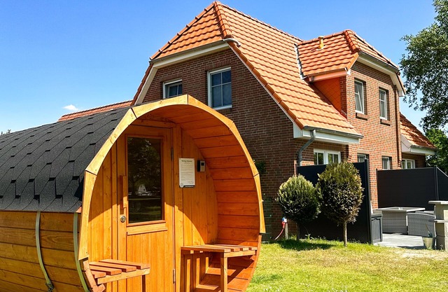 Lüttje Huck - Ferienwohnung 2 mit Seeblick & Sauna