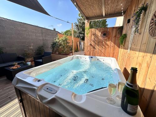 L échappée Rémoise, jacuzzi proche caves champagne