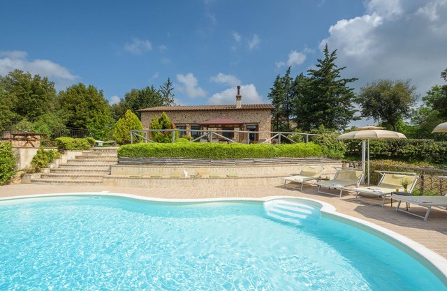 L'OVILE 8, Emma Villas