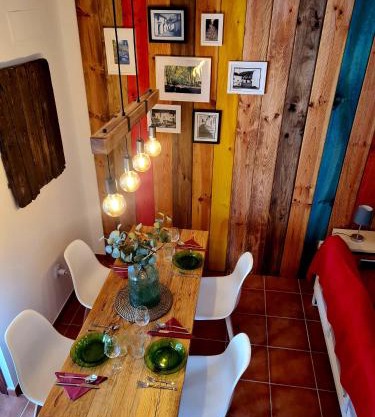 La Casa Junto al Sendero del Río & chimenea y leña