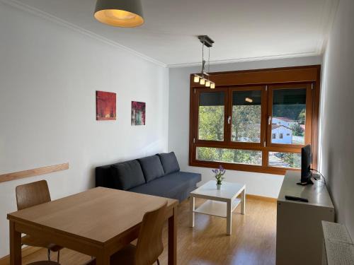 La Cuenca, Edificio Los Molinos