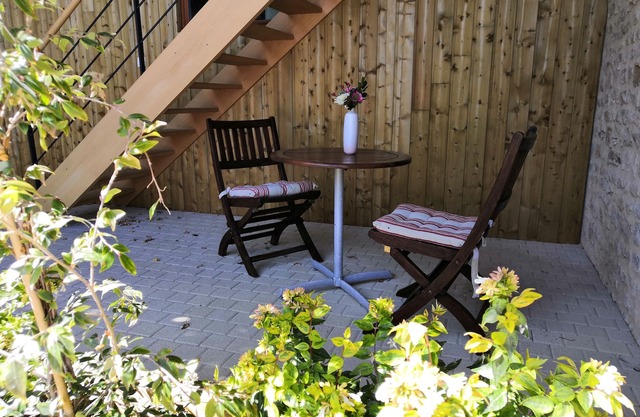 La Glycine, gite for 2-3 people, in the countryside, 5 km from the beach.
