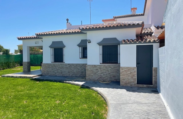 La Juli, Chalet a Estrenar