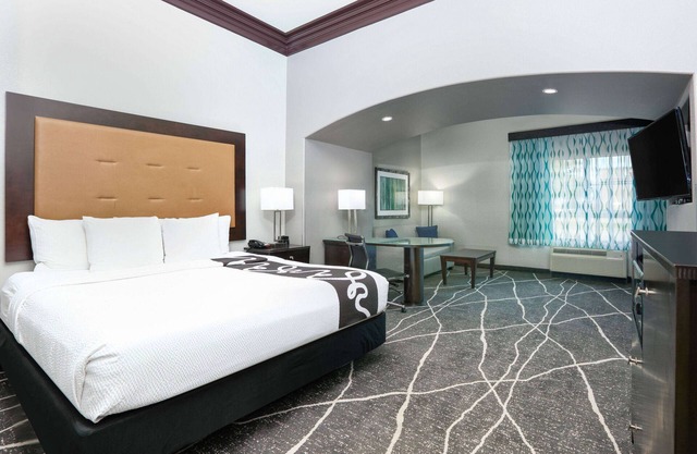 La Quinta Inn & Suites by Wyndham Little Rock - Bryant