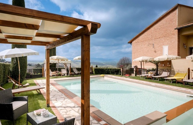 La Sassolina, Montaione, Florence and Chianti