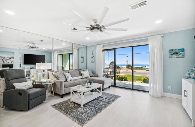 LAGUNA DUNES! AMAZING VIEWS! GROUND FLOOR!