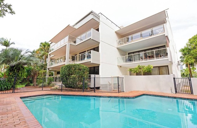 Lahaina Unit 3 - Beachfront Family Friendly Apt.