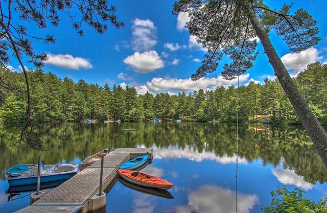 Lake Arrowhead Waterfront Cabin w/ Deck+Grill