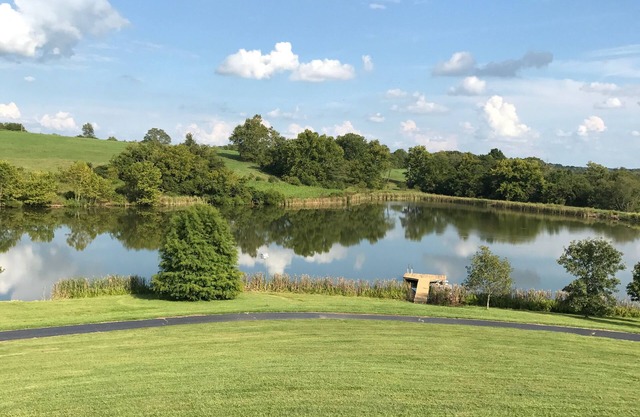 Lake/Farm Retreat-Getaway