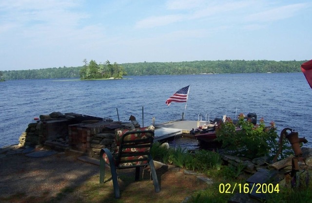 Lake front home with sandy beach and spectacular views