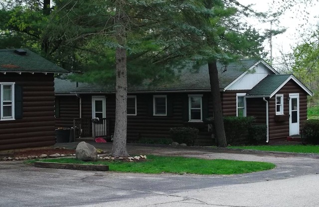 Lake Geneva Cottage in Williams Bay