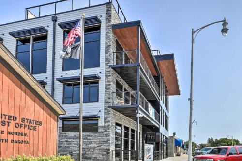 Lake Norden Apartment with Spacious Balcony!