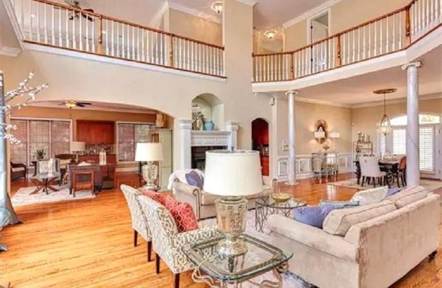 Lake Norman Waterfront Mansion - 7BR, Pool, Hot Tub, Game Room and Private Dock