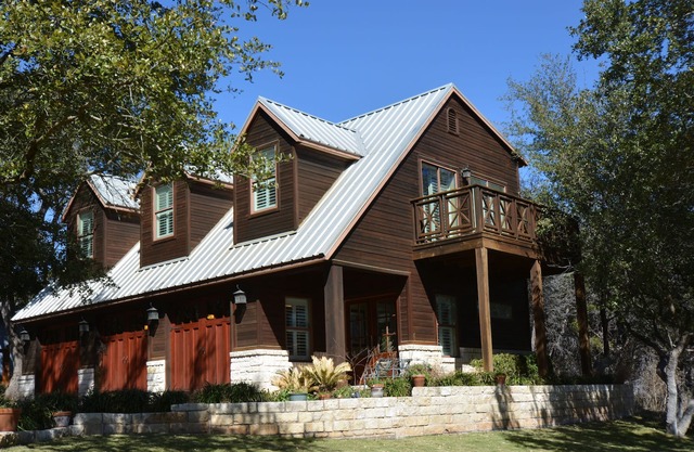 Lake Travis Casita HUGE game room 1MILE to WATERPARK