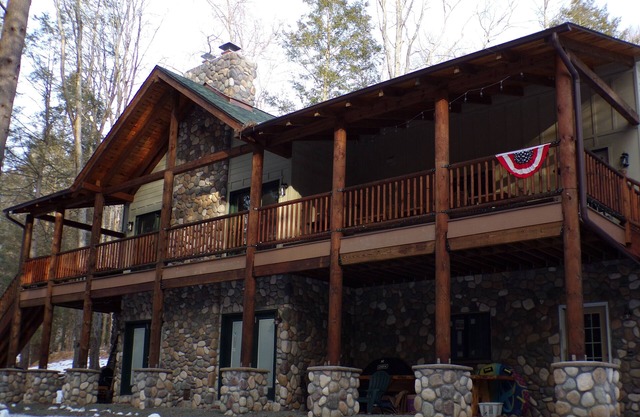 Lake Wallenpaupack: Lakefront Home & Seasonal Dock Slip