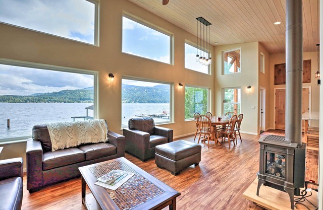 Lake Whatcom House w/Private Hot Tub + Dock