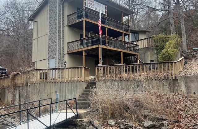 Lakefront Escape at Lake of the Ozarks with Private Dock and Ski/Pontoon Rentals