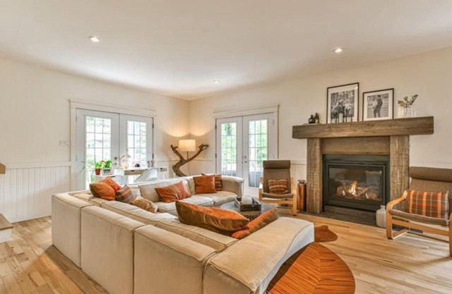 Lakefront family home near Tremblant ski village