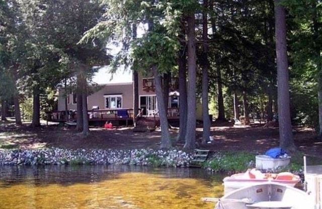 Lakefront home on the western shore of Thompson Lake