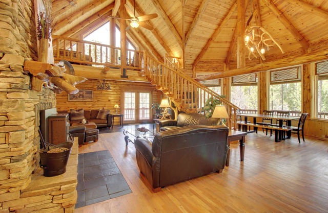 Lakeside Cabin on 2 Acres w/Fire Pit + Hot Tub!