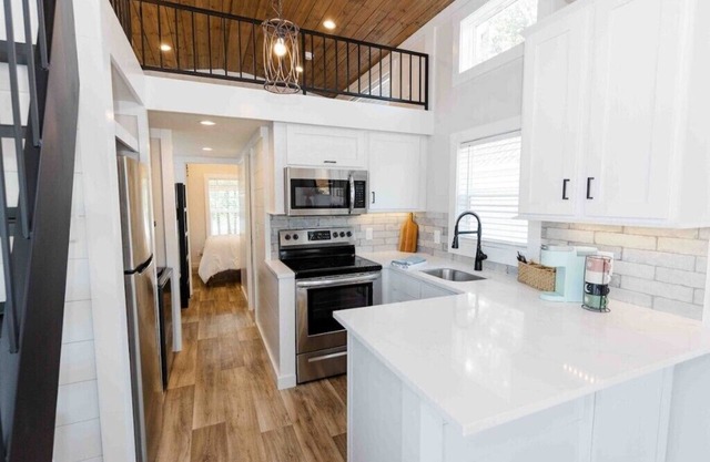 Lakeside Chic: Stylish Family Tiny Home Retreat #5