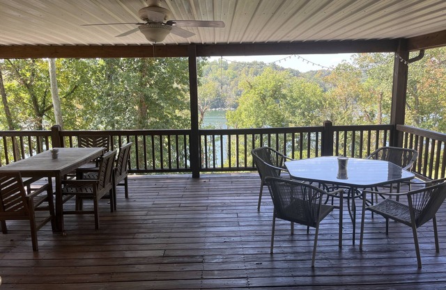 Lakeside Dreams - House Located On Beautiful Nolin Lake In Mammoth Cave, KY