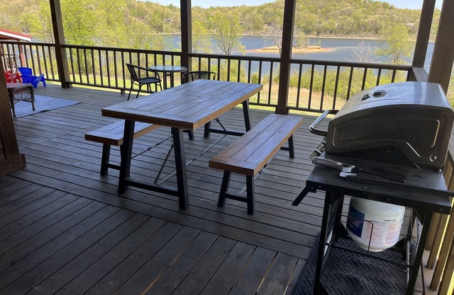 Lakeside Paradise on Nolin Lake