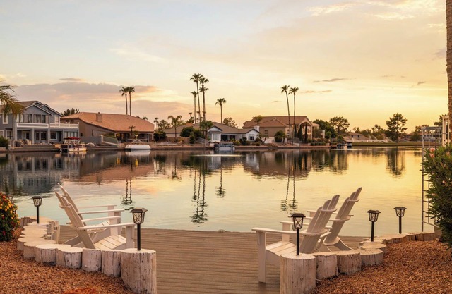 Lakeside Paradise w/Pool, Hot Tub, Golf & Games!