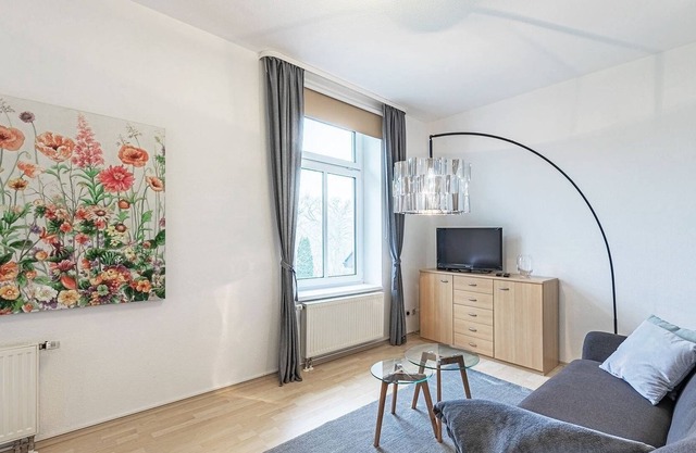 Landgravine - Landgravine with balcony and park view